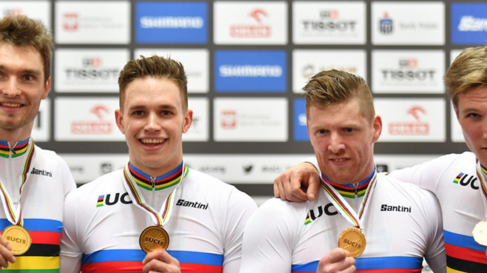 VAN DEN BERG & BÜCHLI PROLONGEREN WERELDTITEL