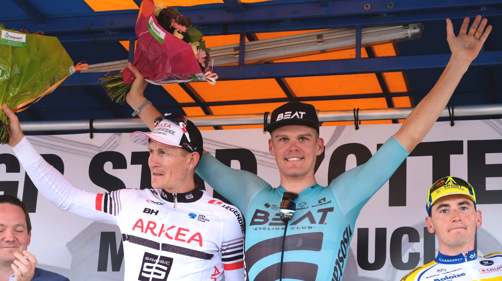 Piotr Havik schenkt BEAT eerste professionele zege op de weg!