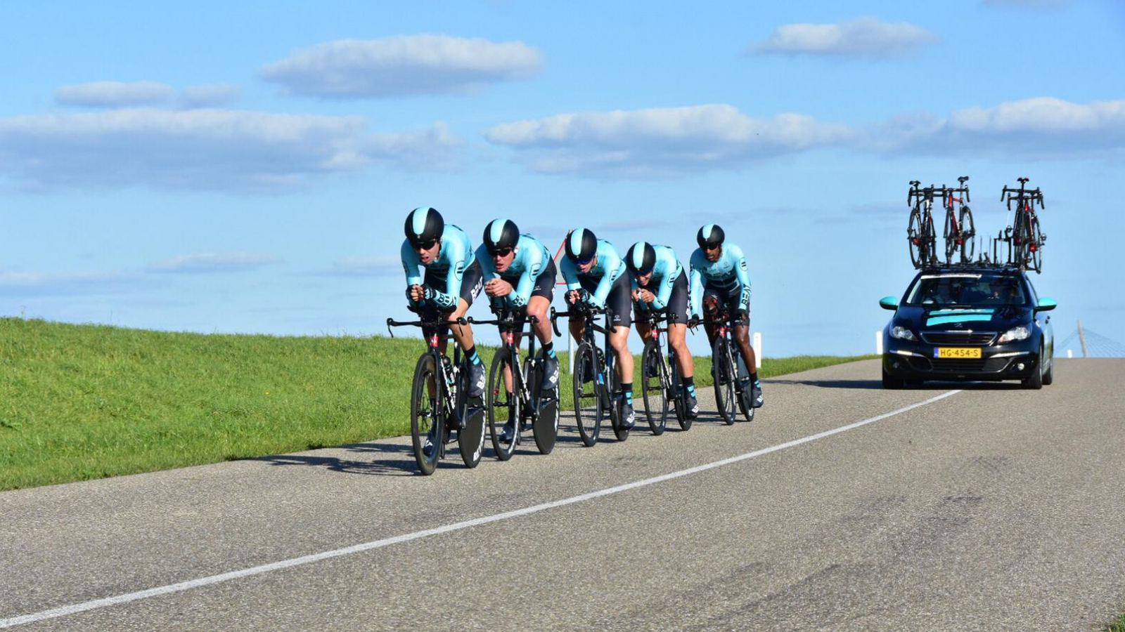 Wegploeg gaat voor een recordtijd in Snelste Rondje IJsselmeer