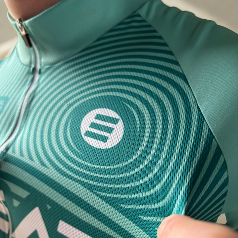 BEAT essential shirt